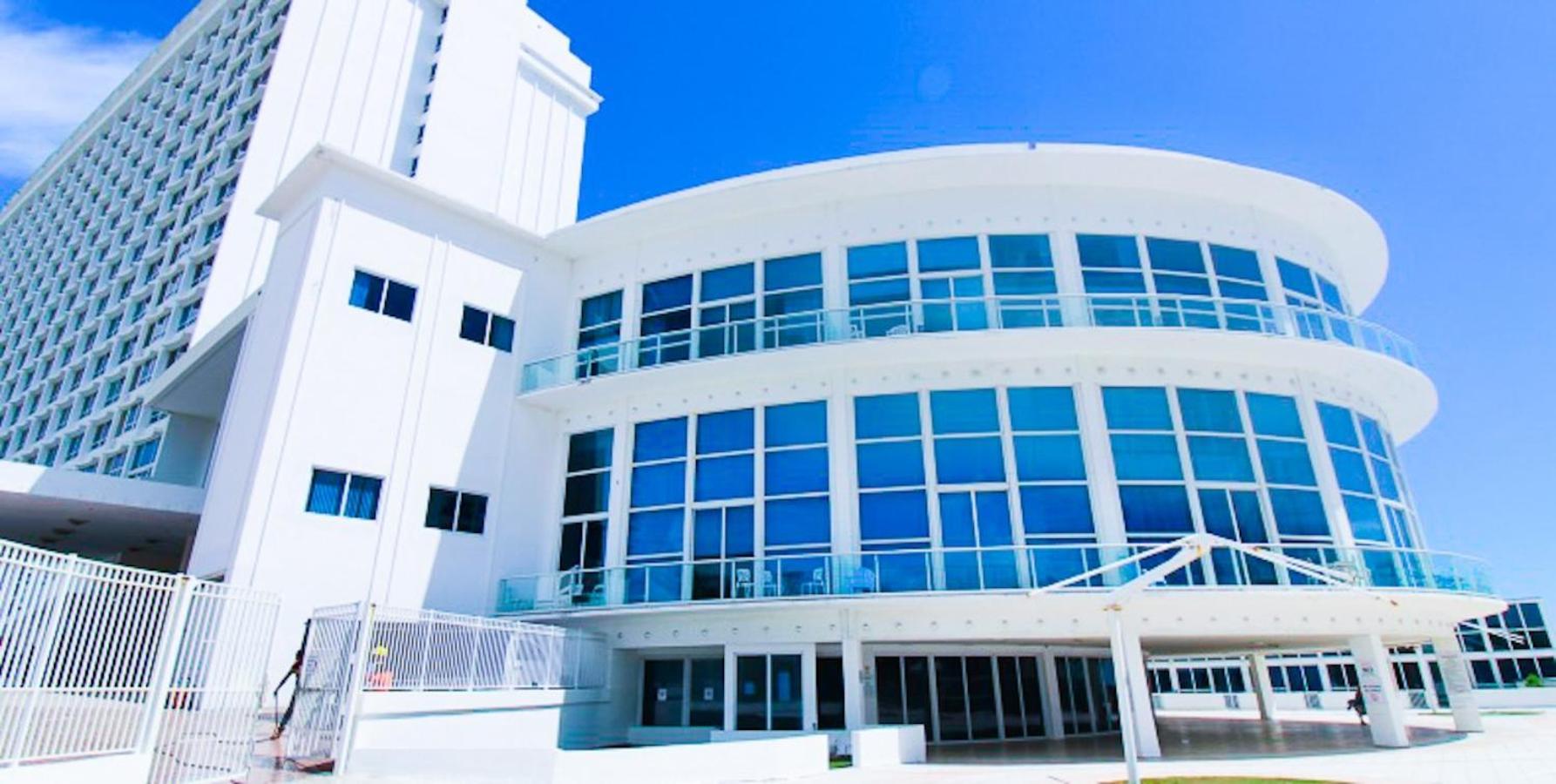 Castle 828 Oceanfront View With Balcony, Pool, Tennis, Beach Access And Free Parking! 마이애미 비치 외부 사진